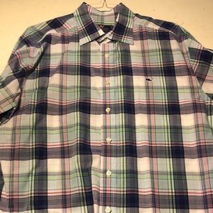 Vineyard vines whale shirt L like new